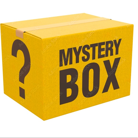 ✨✨⭐️⭐️Mystery’s Box✨✨⭐️⭐️women’s scarfs - Picture 1 of 1
